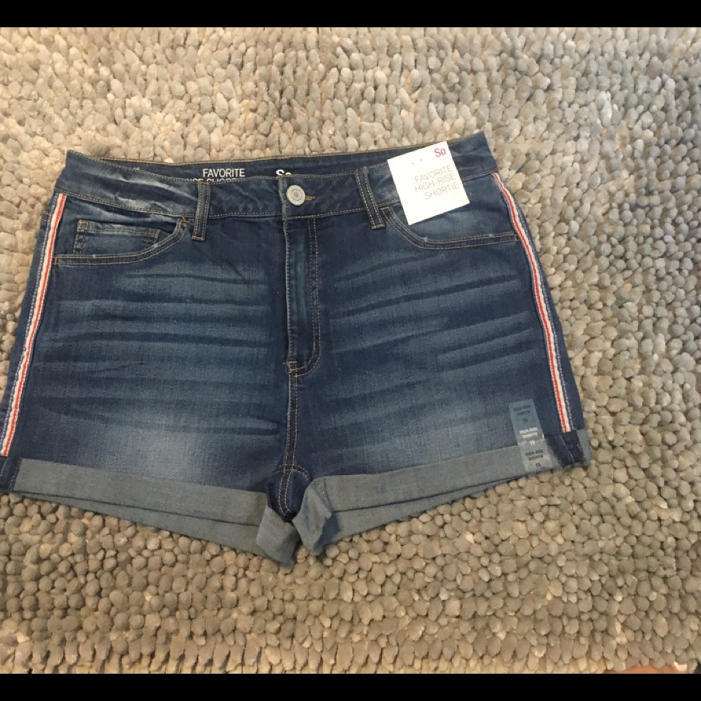 SO sz 15 high rise short denim with stripe accent